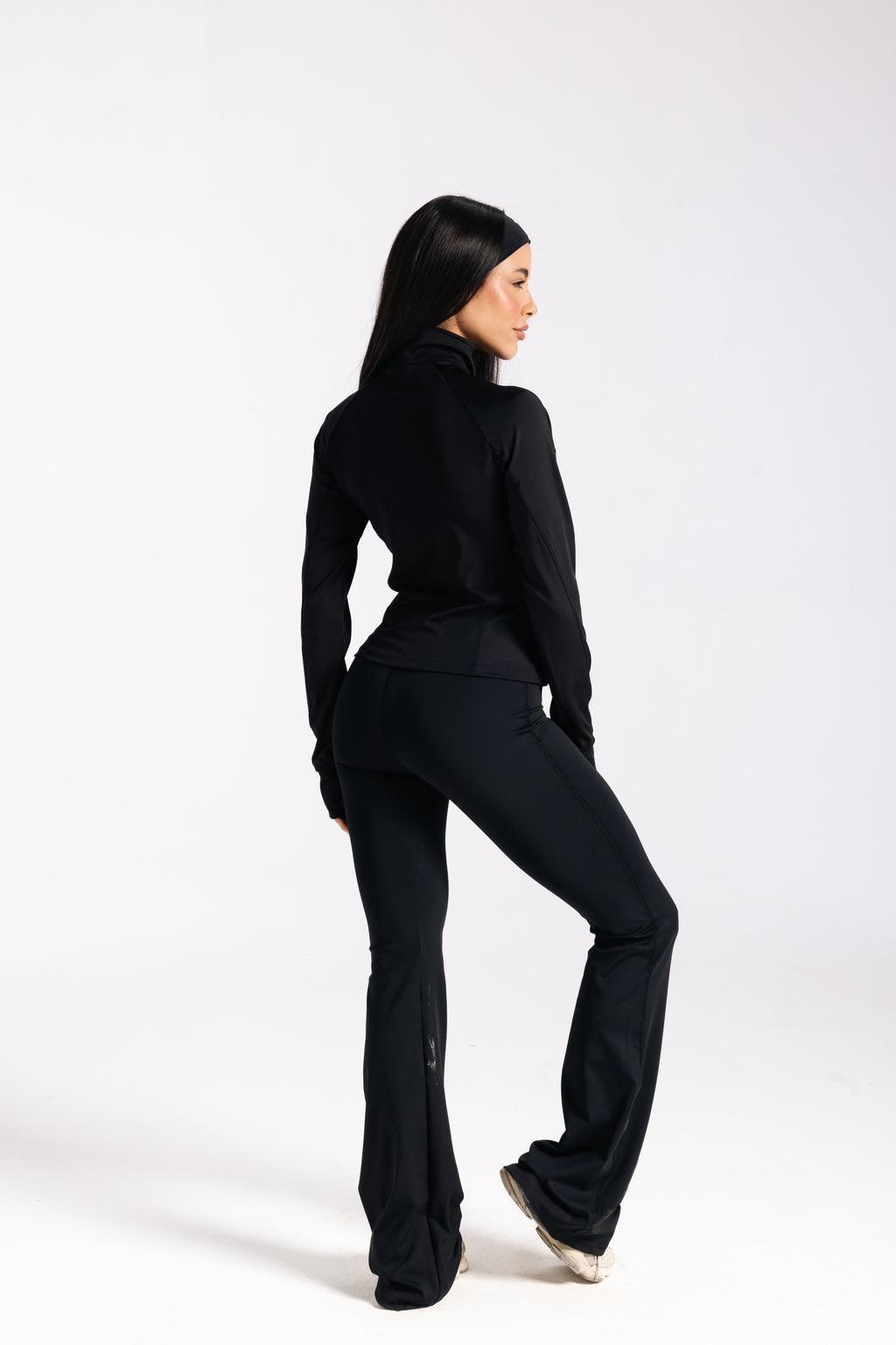 MOVE YOGA PANTS-BLACK