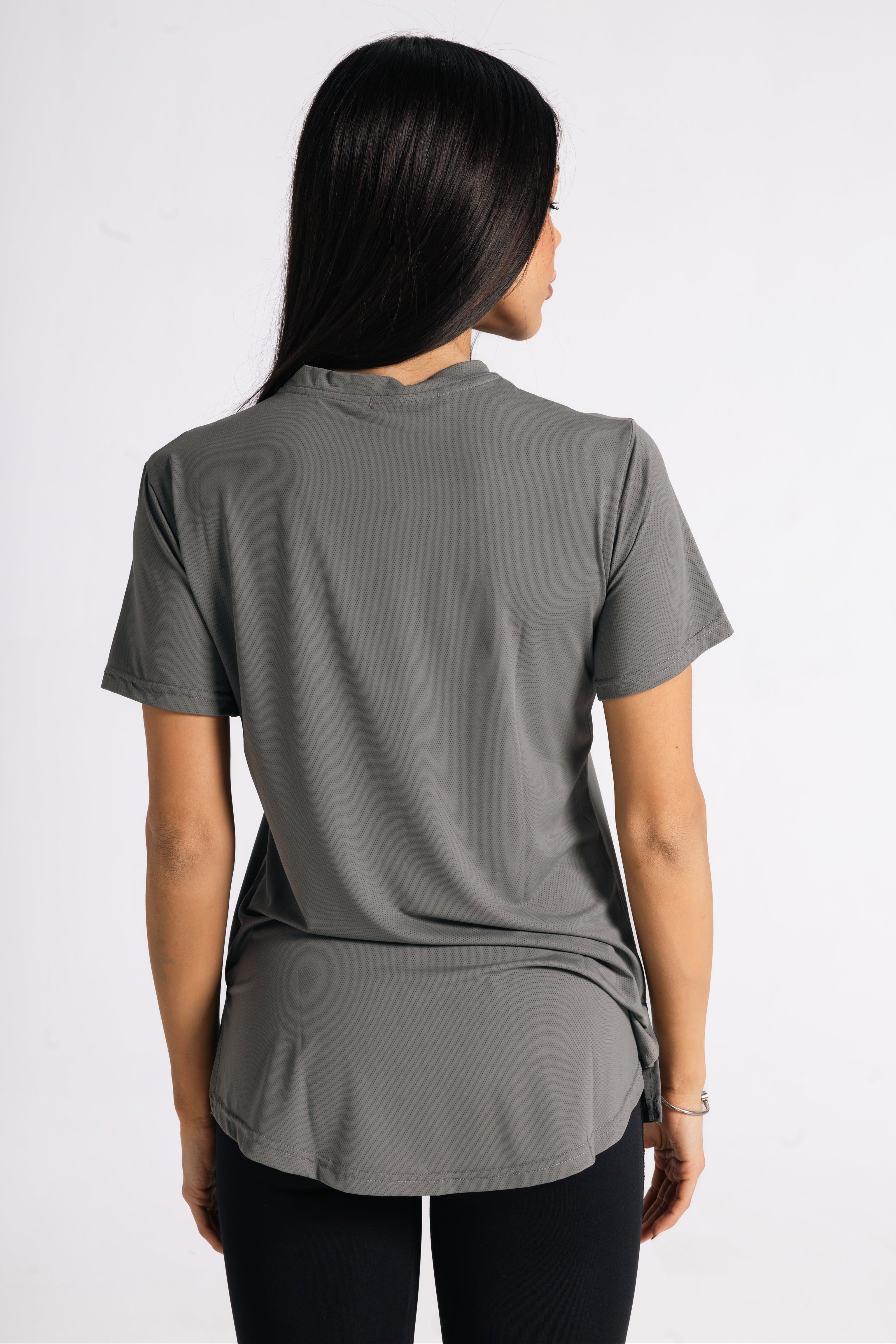 MOVE SHORT SLEEVE TOP-GREY