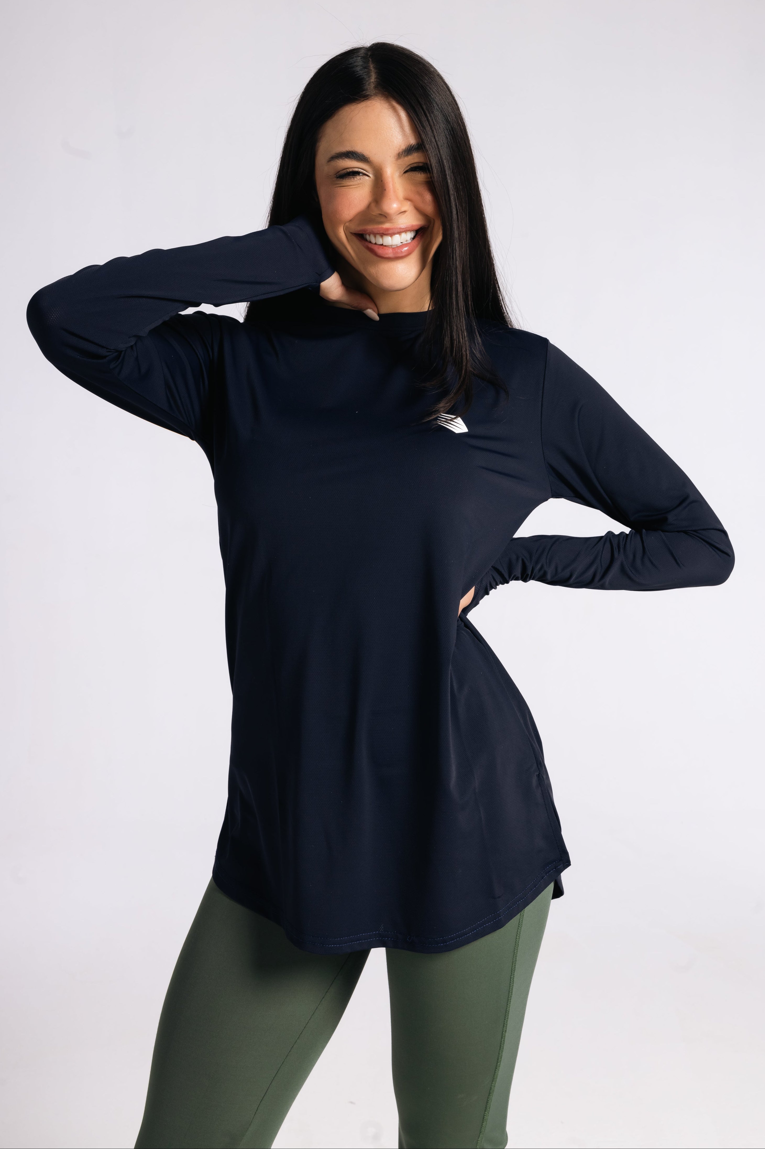 MOVE LONG SLEEVE TOP-NAVY